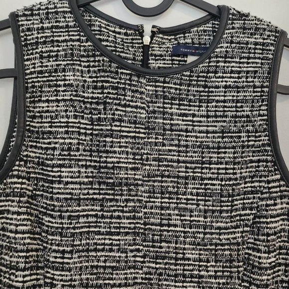 Tommy Hillfigger dress: Simple, elegant, black and white, below the knee length - Picture 3 of 7